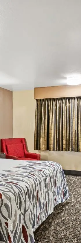 Red Roof Inn Yuba City Bonanza - Marysville，位于尤巴城的酒店