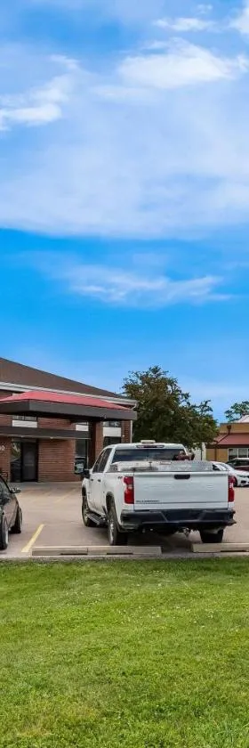 Super 8 by Wyndham Watertown WI，位于沃特敦的酒店