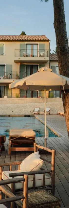 Boutique Hôtel Responsable et Restaurant Basgi Basgi，位于圣弗洛朗的酒店