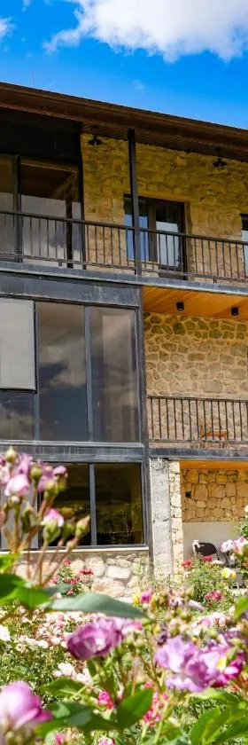 Gnishik Eco Lodge，位于Gnishik的酒店