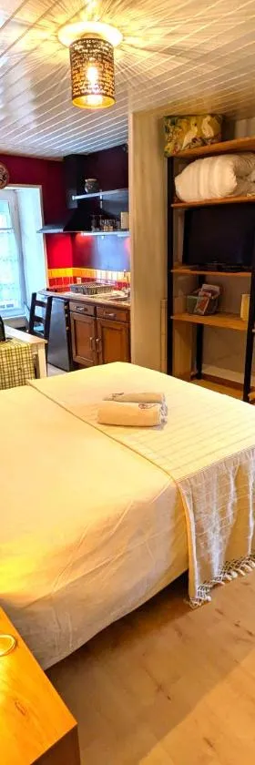 Gourmandise，位于库唐斯的酒店
