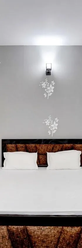 Hotel O Conifer INN，位于密拉特的酒店