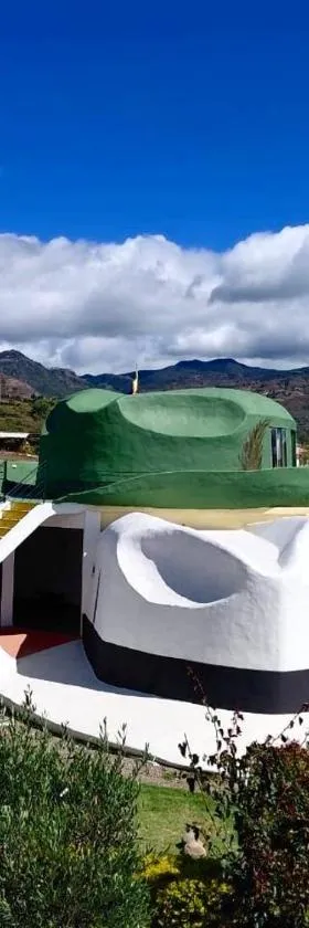 Entre Sombreros，位于莱瓦镇的酒店
