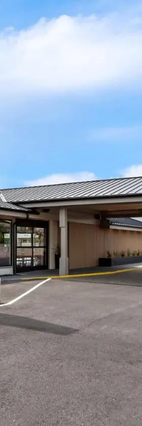 Clarion Pointe Mount Vernon - Burlington，位于芒特弗农的酒店