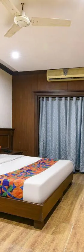 FabHotel Siris 18，位于古尔冈的酒店