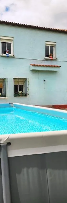 Casa Azul donde se respira tranquilidad，位于Lardero的酒店