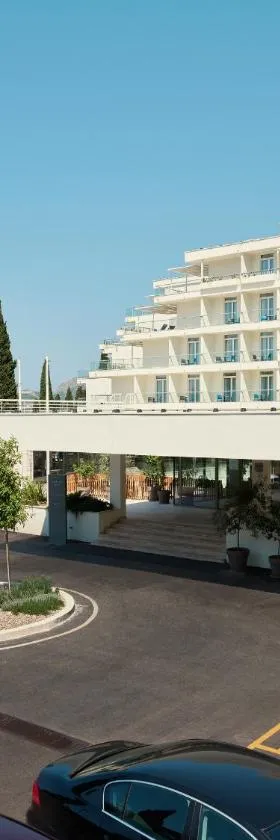Maistra Select Astarea Hotel，位于米利尼的酒店