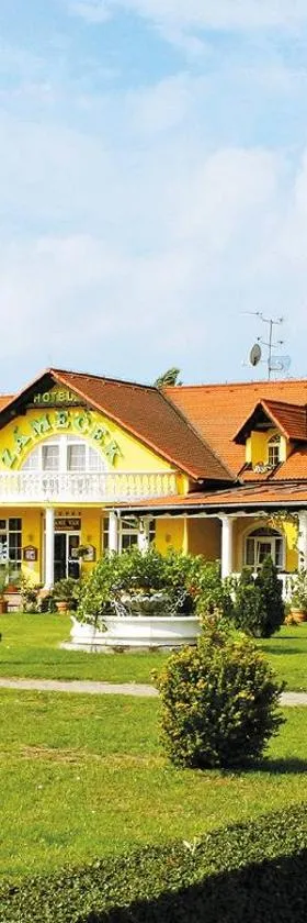 Hotel Zámeček，位于米库洛夫的酒店