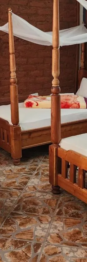 MANTIS LODGE & CAMPING SITE，位于莫罗戈罗的酒店