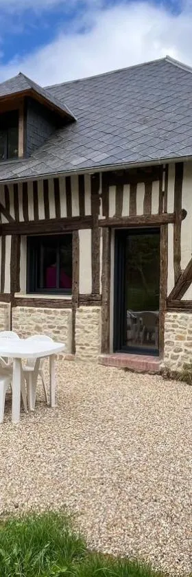 Gîtes, Les Fontaines de Normandie，位于Saint-Julien-sur-Calonne的酒店