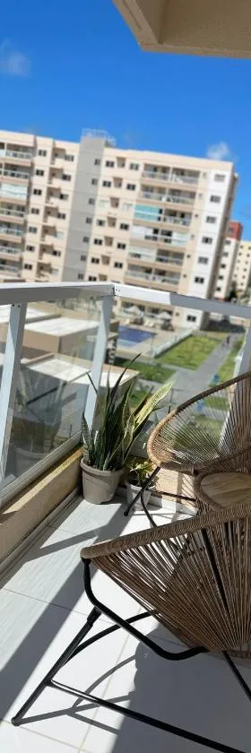 Apartamento aconchegante com piscina à 4km da Praia de Aruana，位于阿拉卡茹的酒店