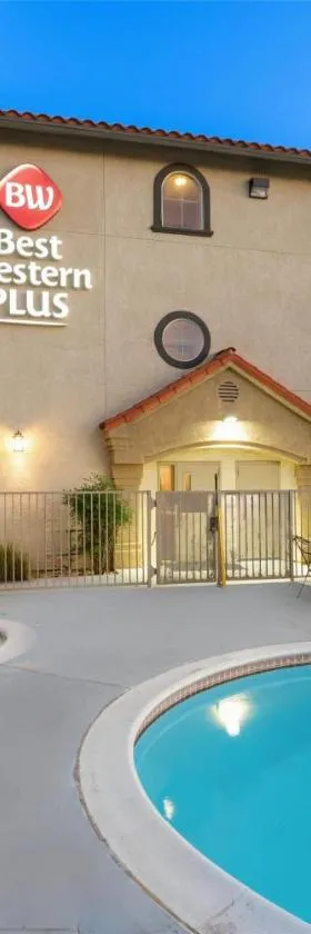 约翰杰伊贝斯特韦斯特升级套房酒店，位于帕姆代尔的酒店