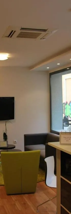 特雷法西奥酒店，位于萨莫拉的酒店