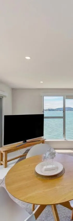 Harbour View Motel and Waterfront Apartments，位于陶朗加的酒店