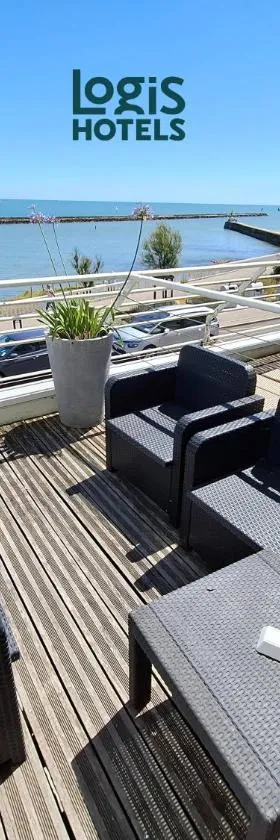 Logis Hôtel Sea View，位于圣吉尔-克鲁瓦德维的酒店
