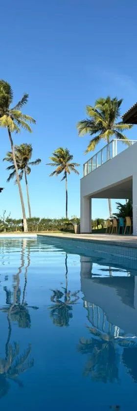 Beach house - secured, beach access, sea view, best location，位于拜肖的酒店