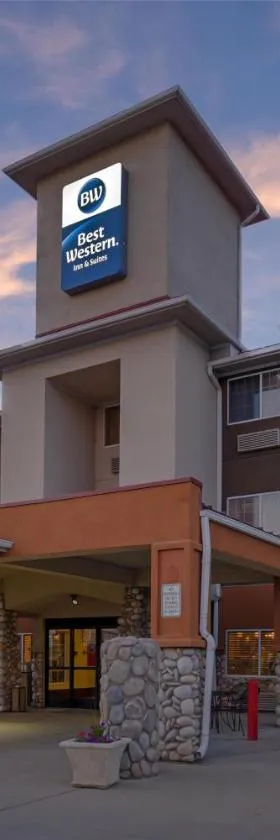 费尔斯通贝斯特韦斯特套房酒店，位于朗蒙特的酒店