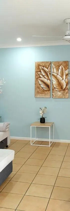 Dream stay on the Strand, one bedroom apartment on the third floor，位于North Ward的酒店