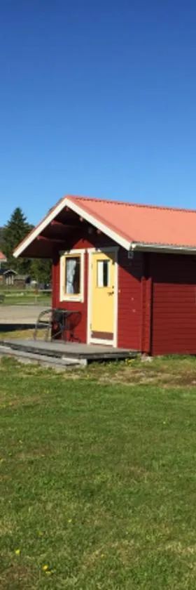 Burträsk Camping & Stugby，位于Burträsk的酒店
