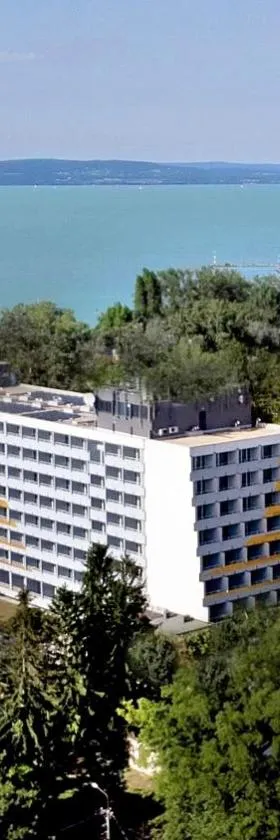 Lelle Hotel，位于巴拉通雷勒的酒店