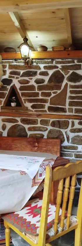 Guest House Polah Ot Minaloto，位于泽拉夫纳的酒店