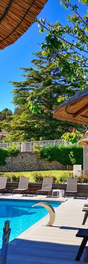 Hôtel Spa Les Alpes，位于格雷乌莱班的酒店