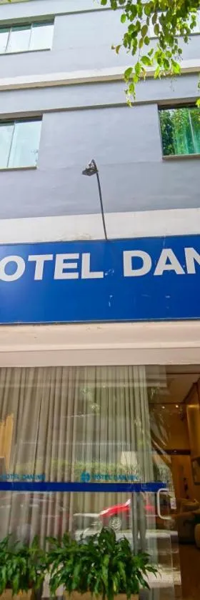 Hotel Dan Inn Poços de Caldas - A melhor localização do Centro by Nacional Inn，位于波苏斯-迪卡尔达斯的酒店
