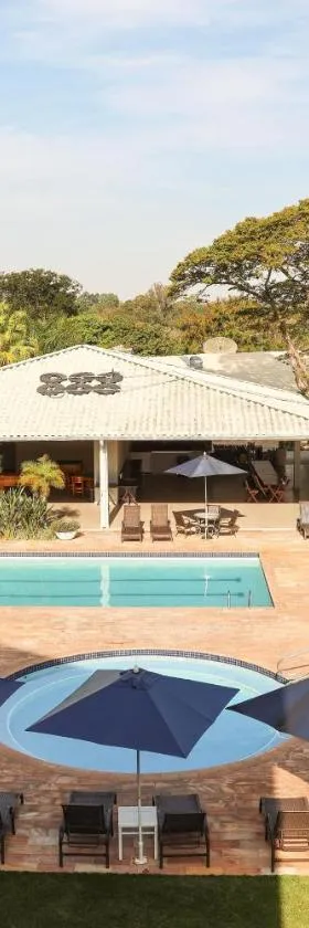 Valinhos Plaza Hotel，位于瓦利尼乌斯的酒店