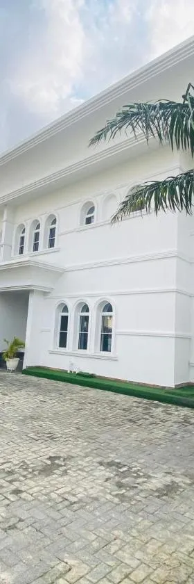 PRESKEN WHITE HOUSE，位于拉各斯的酒店