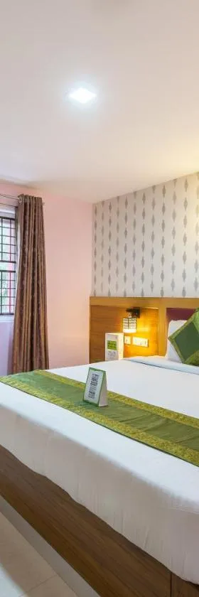 Treebo Akshaya Lalbagh Inn，位于班加罗尔的酒店