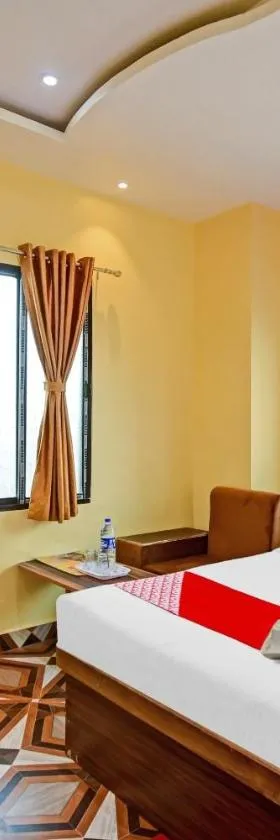 Hotel O Redwood Plaza，位于Salua的酒店