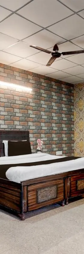 Super Hotel O Sector 58 Mohali Formerly Hotel Alpha，位于Mohali的酒店