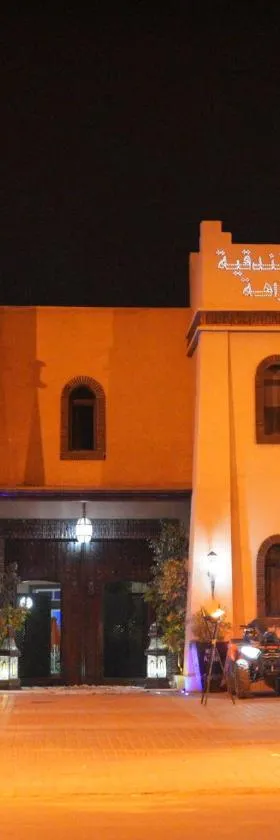 ApartHotel Nzaha，位于泰赫瑙特的酒店