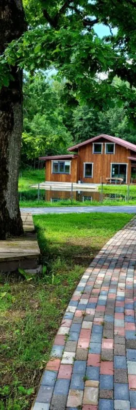 A&G Sodyba camp SVEČIŲ NAMELIS-GUEST HOUSE，位于普伦盖的酒店