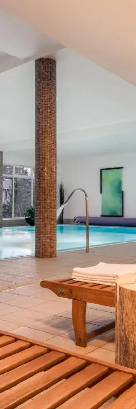 Boutique Eco Hotel Sasanka，位于斯克拉斯卡波伦巴的酒店
