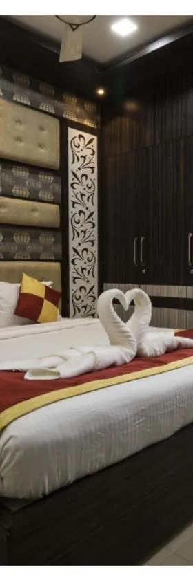 SR BOUTIQUEE STAY，位于哥印拜陀的酒店