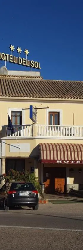 Hotel del Sol，位于莫蒂利亚德尔帕兰卡尔的酒店