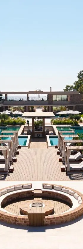 Royal Pearl Island Chios Hotel and Spa，位于希俄斯的酒店