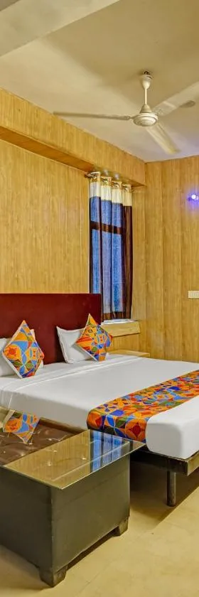 FabHotel Vasundhara Grand，位于加济阿巴德的酒店