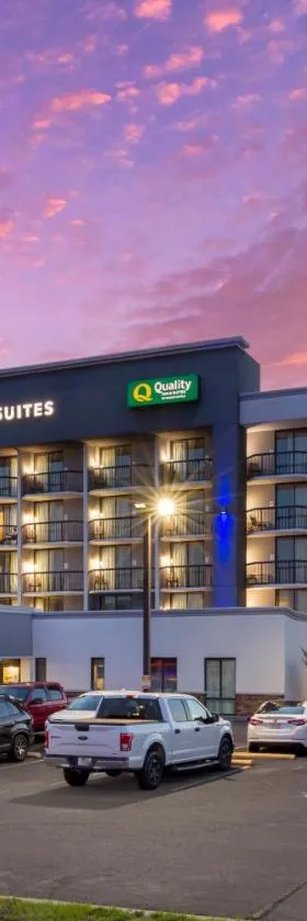 Comfort Inn & Suites Spring Lake - Fayetteville near Fort Bragg，位于斯普林莱克的酒店