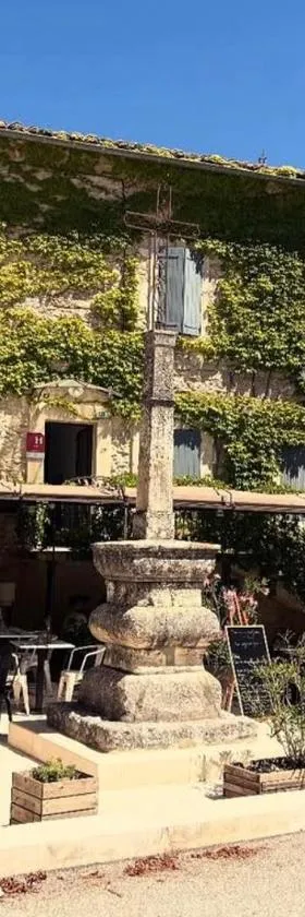 Maison Gramme Lussan，位于Lussan的酒店