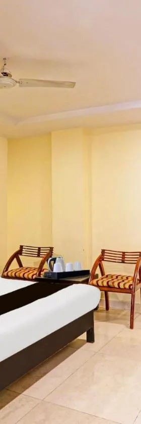 Collection O Kurnool Formerly Sai Priyanka Inn，位于卡努尔的酒店