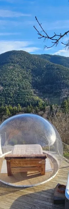 La Bulle d'Ardèche，位于La Chanal的酒店