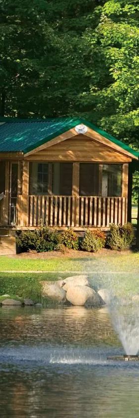 Alpine Lake Lakefront Cabin 5，位于South Corinth的酒店