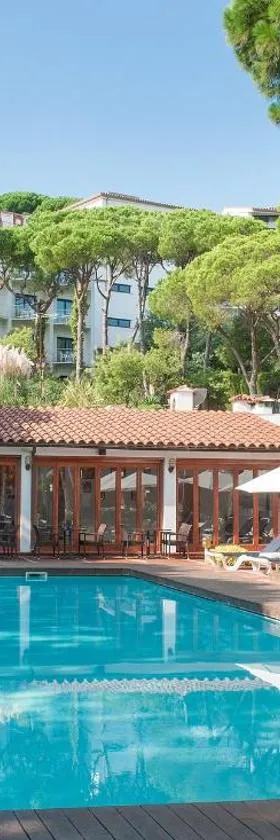 加尔比酒店，位于卡莱利亚德帕拉弗鲁赫尔的酒店