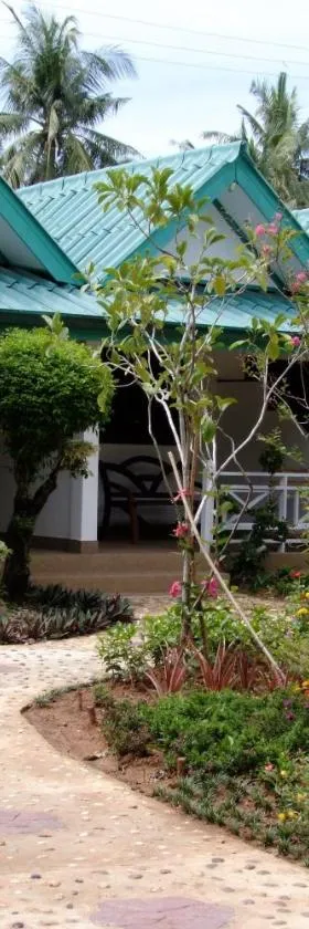萨姆罗伊德假日度假酒店，位于三百岭的酒店