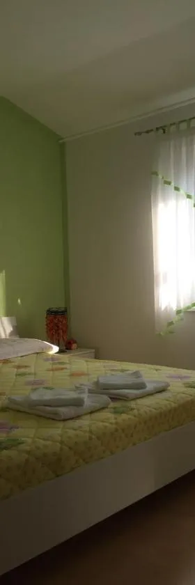 Apartments Kukuruzovic，位于弗尔的酒店