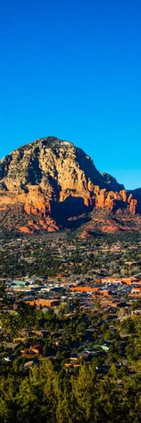 Verde Valley Lawn Cottage 10，位于卡顿伍德的酒店