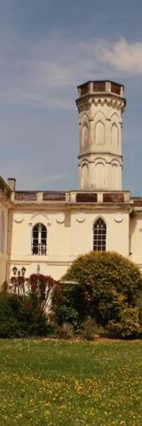 Chateau Castelrives，位于Bessières的酒店