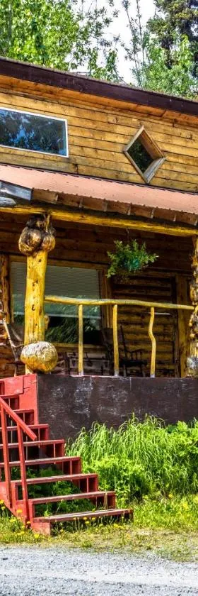 午夜太阳山林小屋，位于Moose Pass的酒店